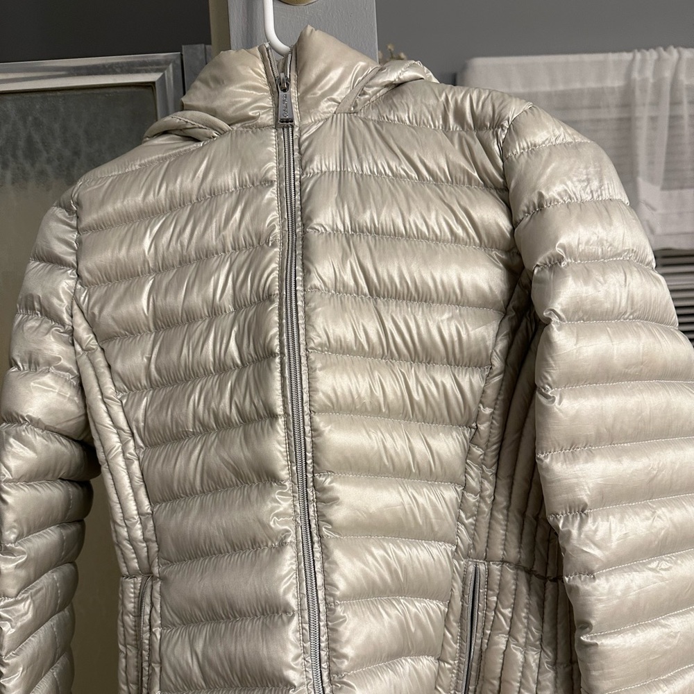 Calvin Klein lightweight jacket. Light Beige size small.  Barely used.